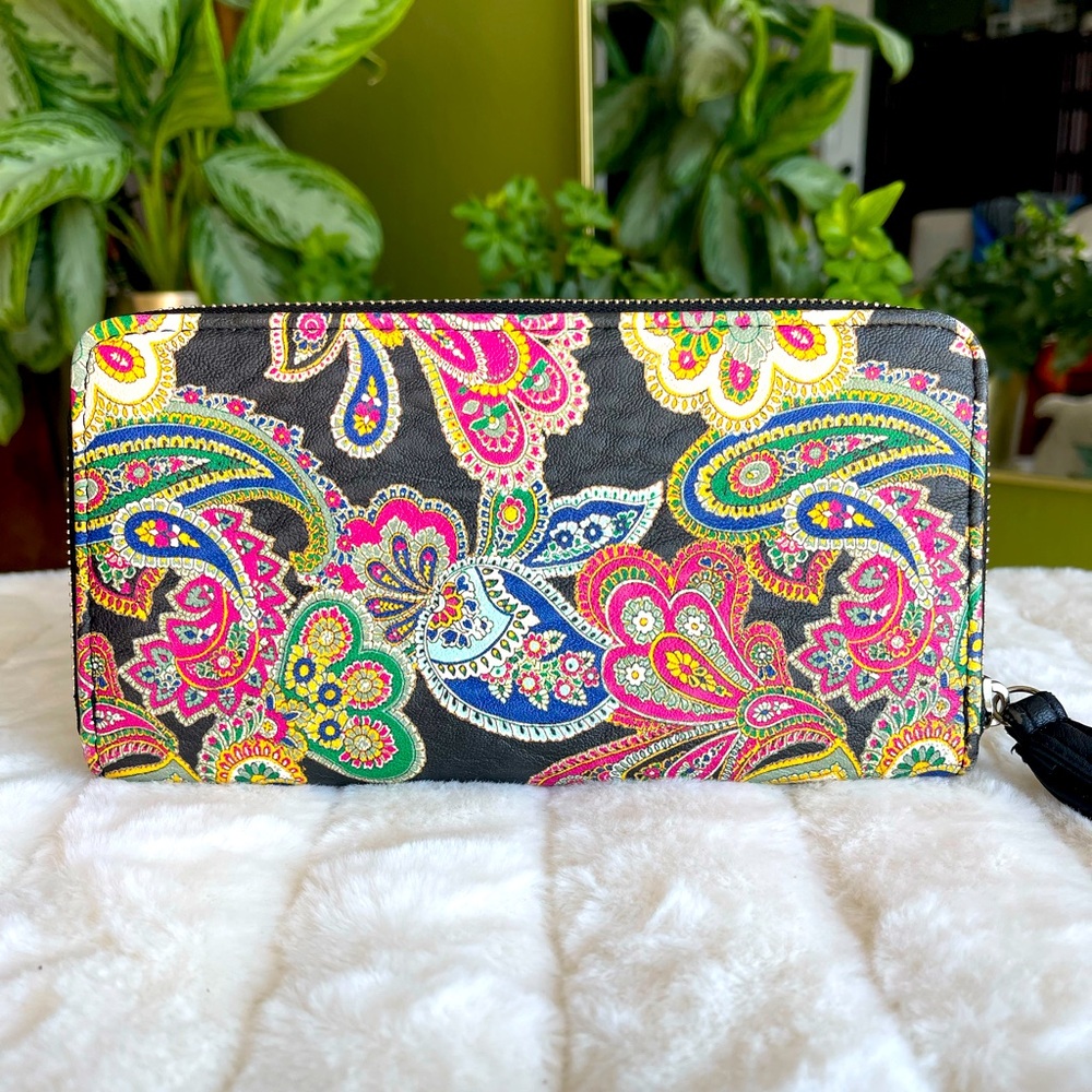 Jessica Simpson Wallet - Picture 2 of 4